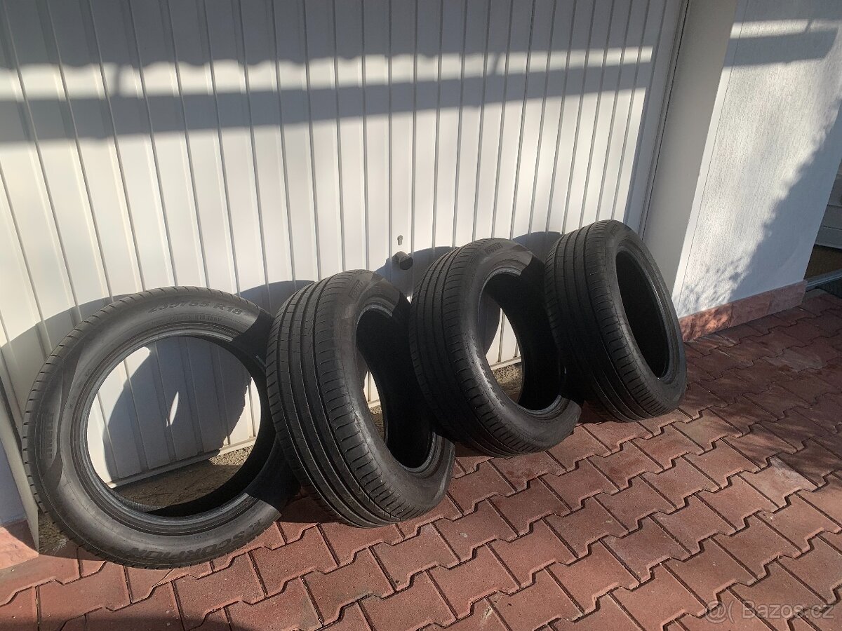 Letní sada pneu Pirelli 235/55 R 18 100V