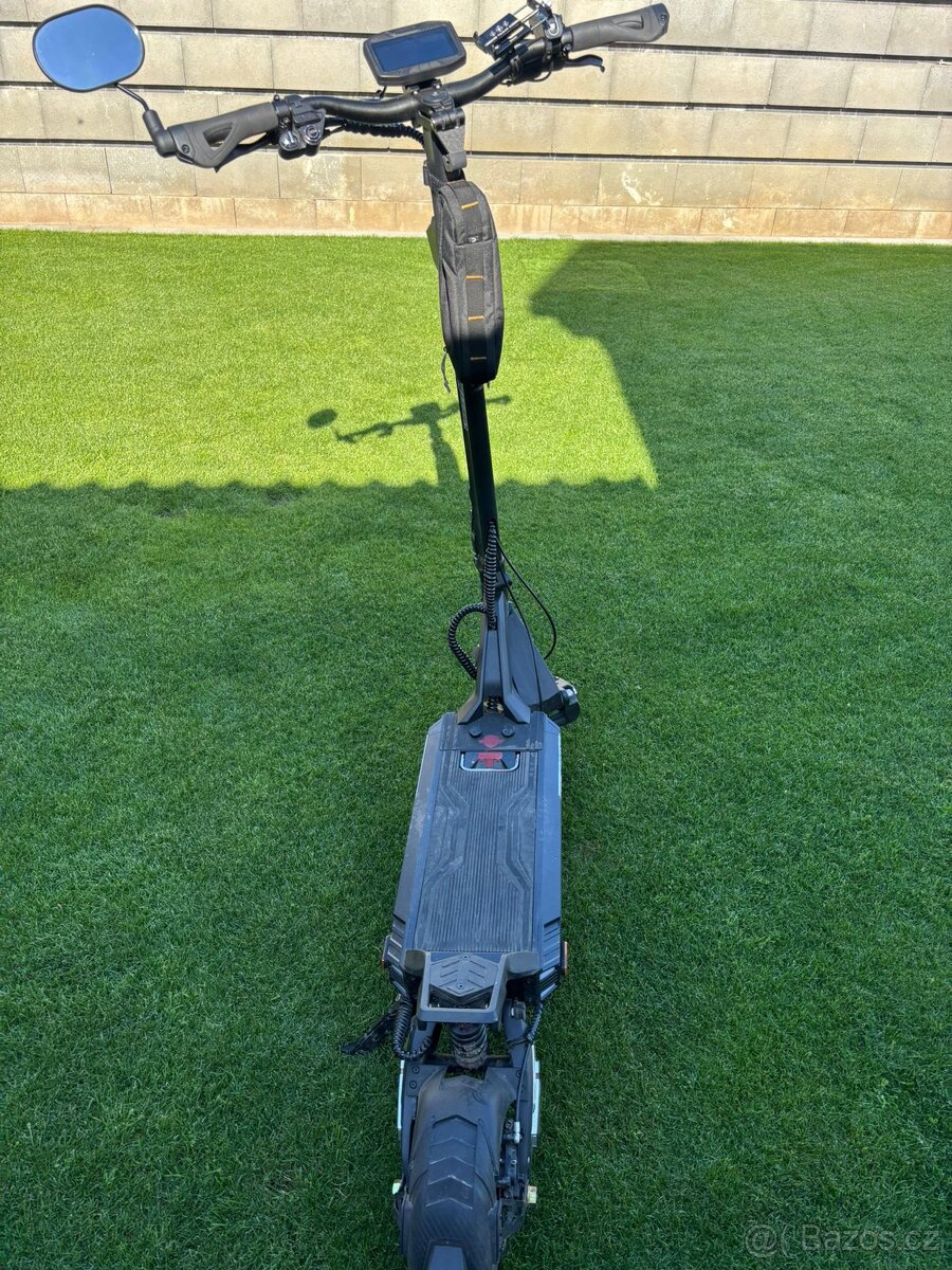 Prodám elektrokoloběžku Vsett