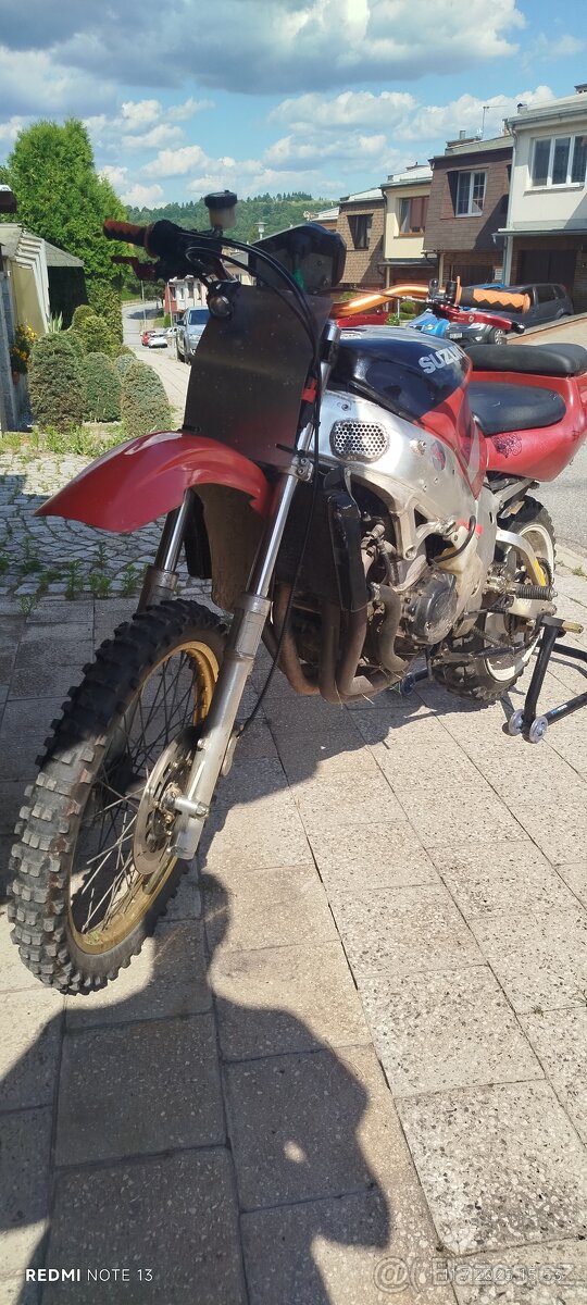 Suzuki GSX-R 750