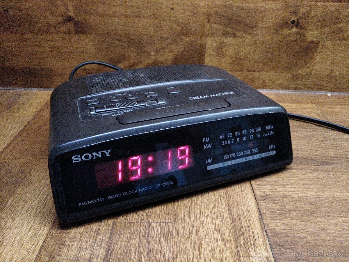 Radiobudík Sony ICF-C280L