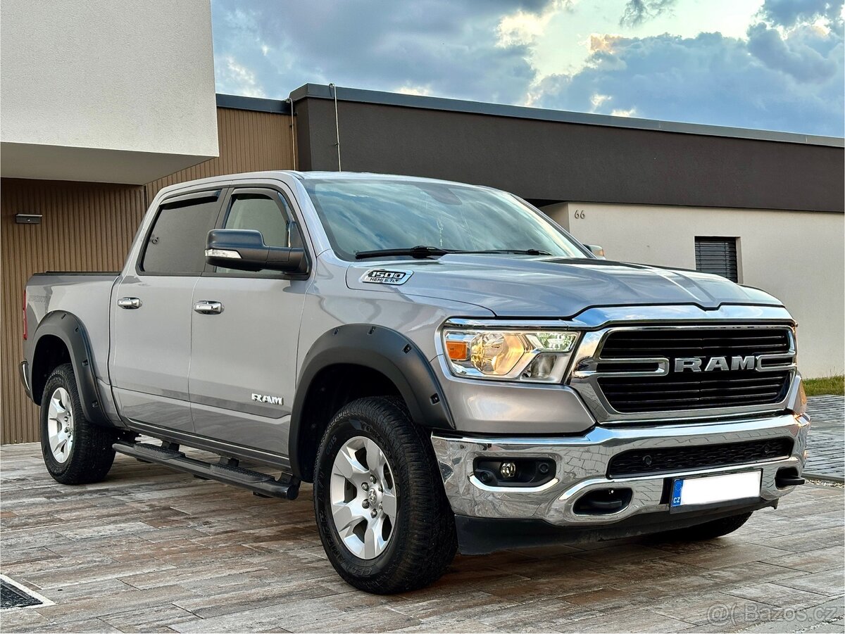 Dodge RAM 1500 5,7 HEMI Bighorn LPG 6 mist