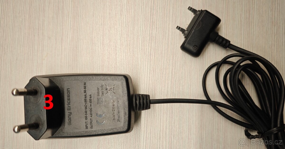 Nabíječka SonyEricsson 3