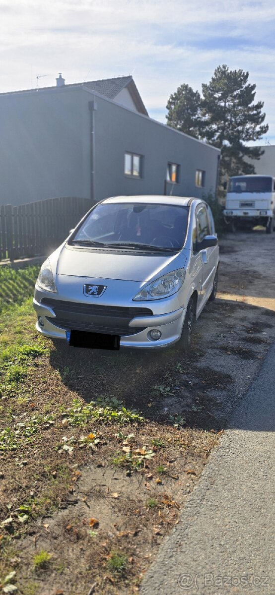 Peugeot 1007
