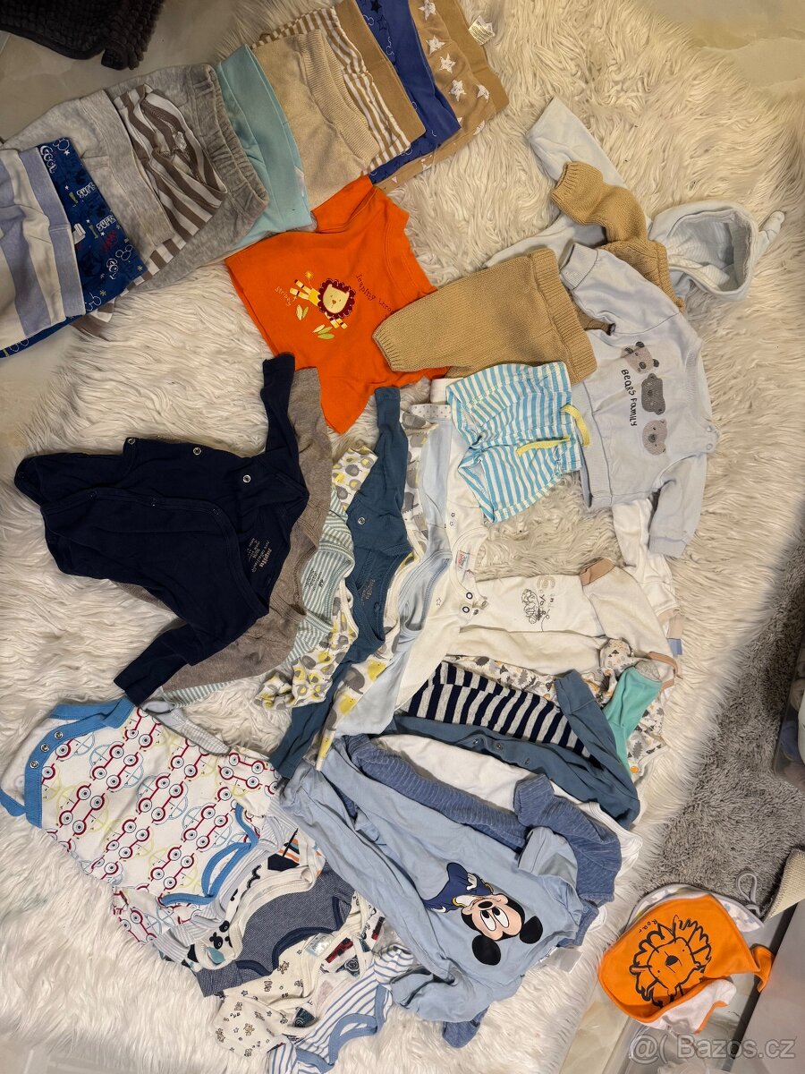 Chlapec. oblečení 45 ks vel 56-62 cm