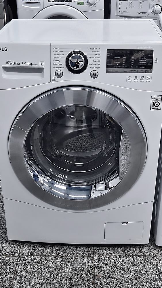 Automatická pračka se sušičkou LG, display,