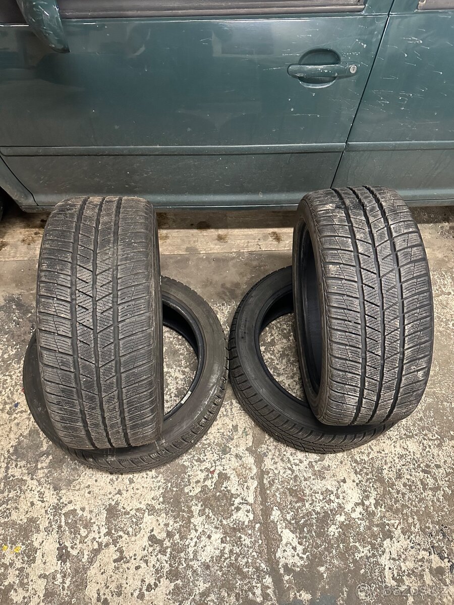 zimni pneu 225/45/17