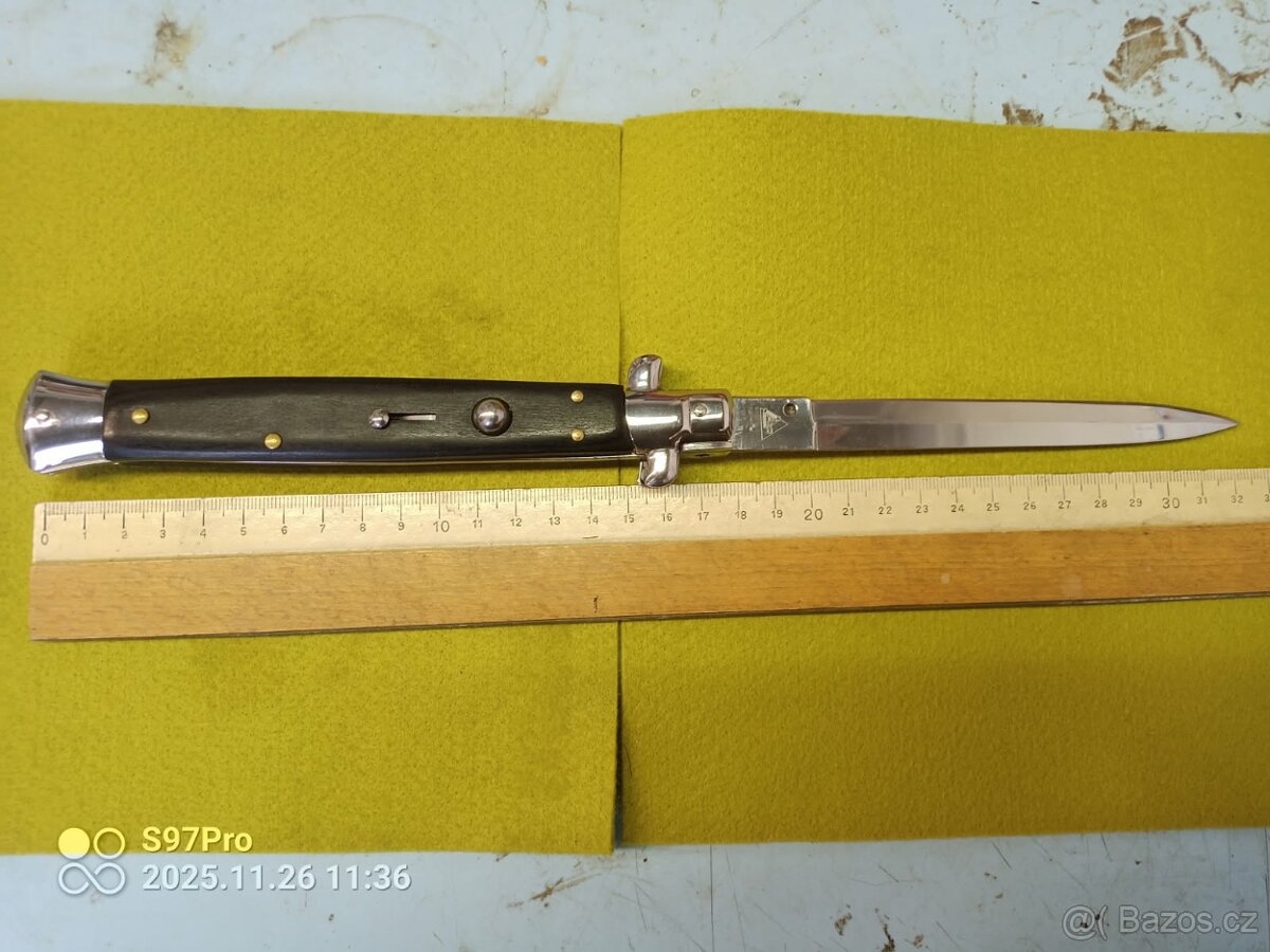 vyhazování italský nůž (vystřelovací boční )