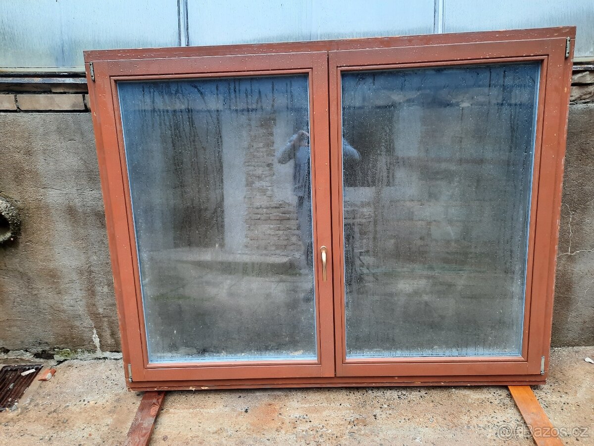 Dřevěna okna s dvojsklem