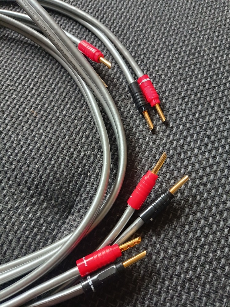 QED Reference XT40i reproduktorový kabel 2x2m