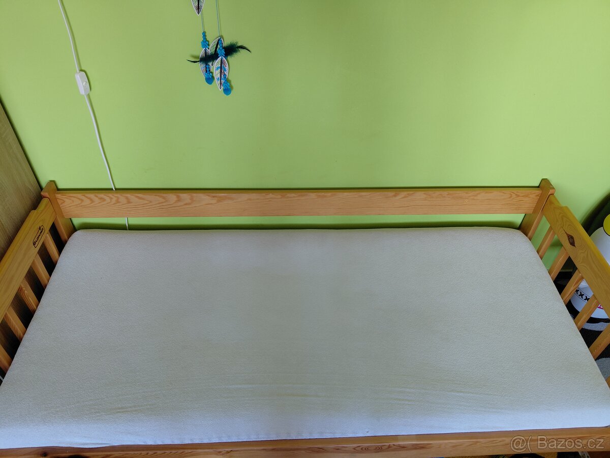 Dětská postel