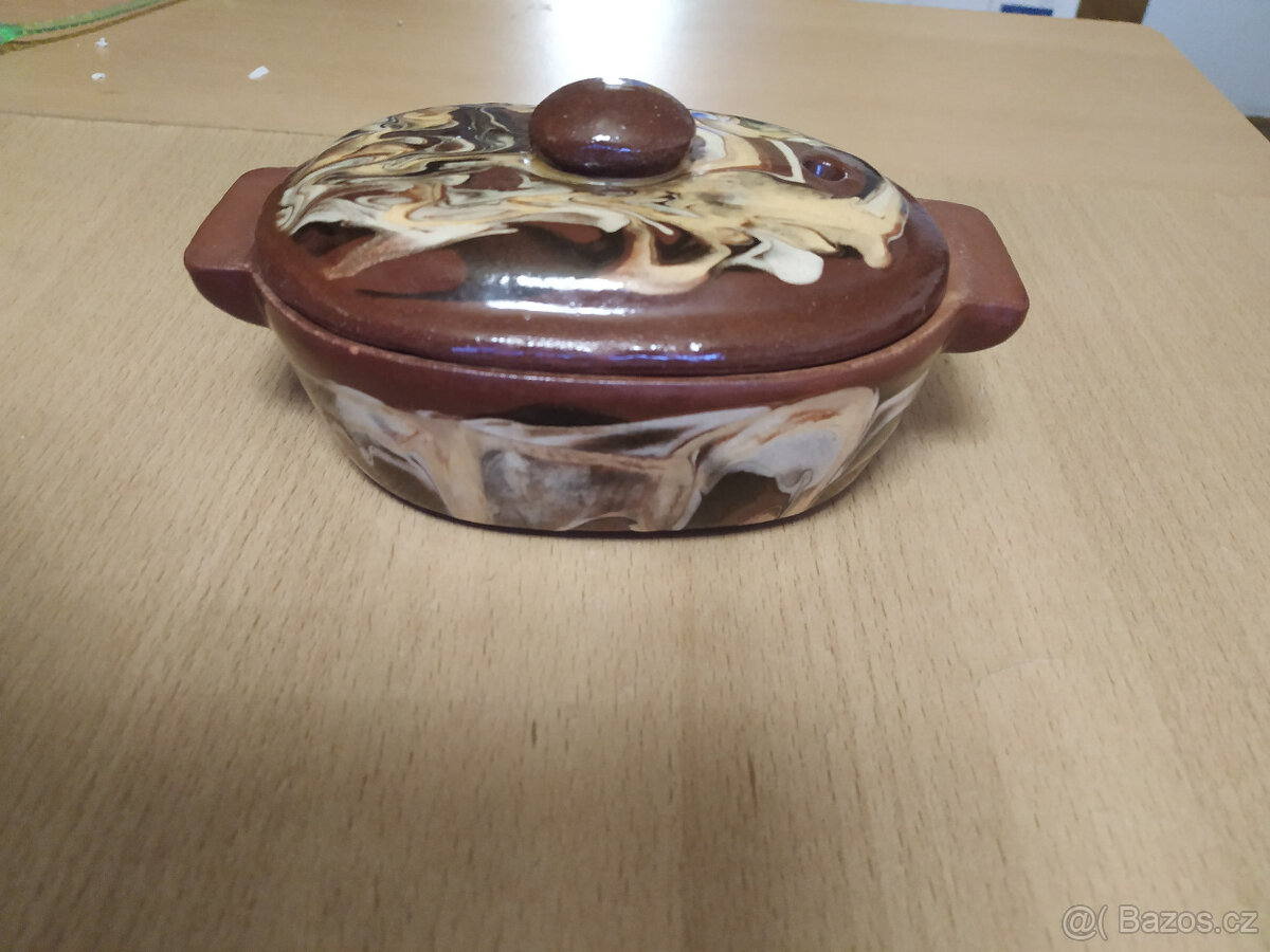 Keramická dóza s víčkem