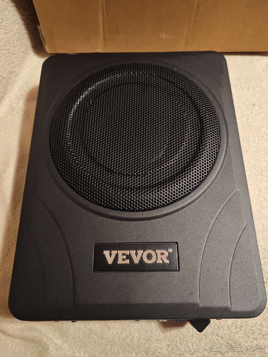 Subwoofer pod sedadlo Vevor