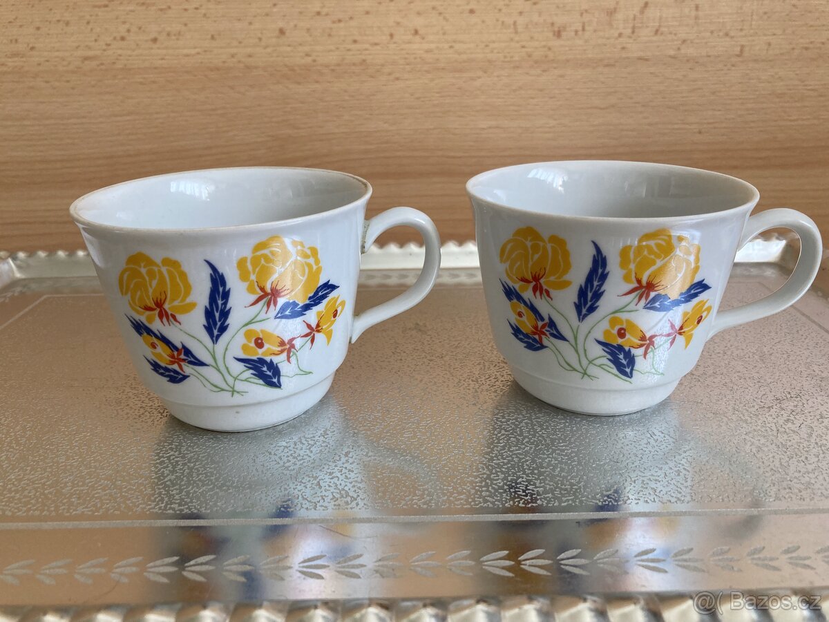 Prodám 2 retro hrnečky