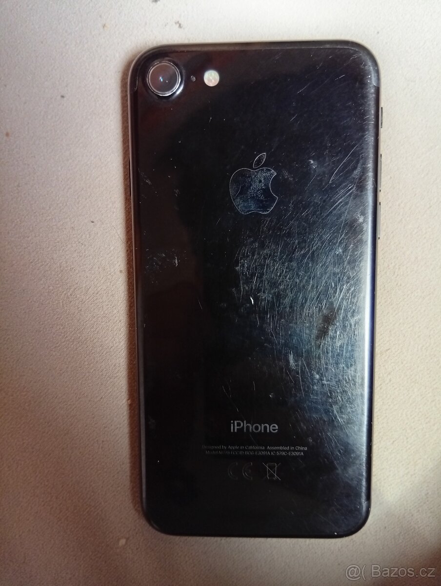 iPhone 7 - heslo 123456