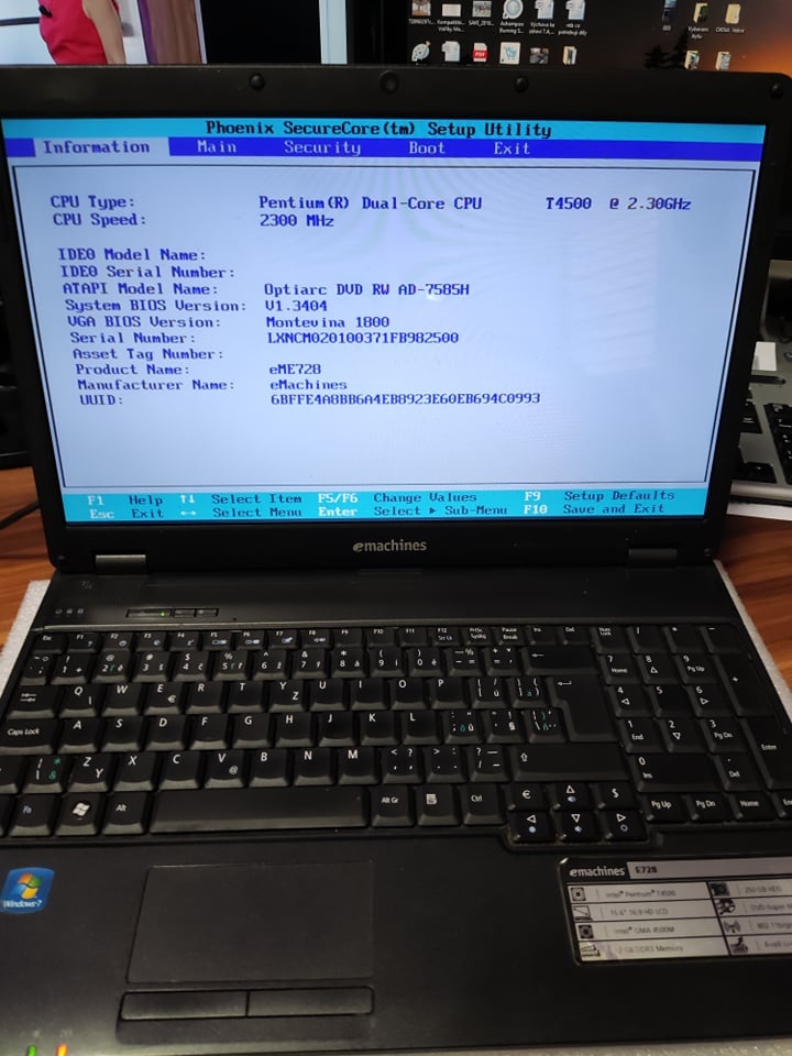 15,6" 2-jádro Acer eMachines E728 - vypíná se