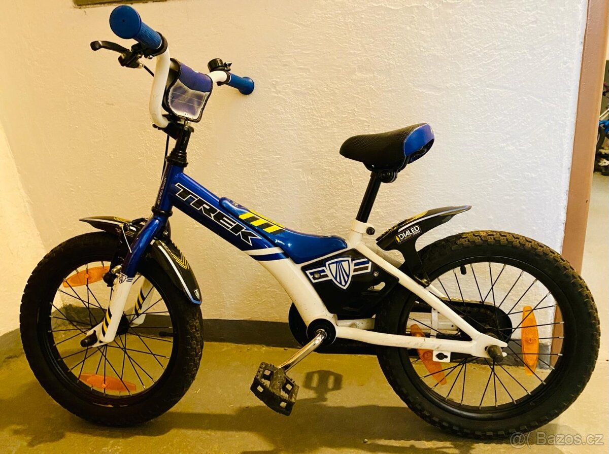 Kolo 16 TREK