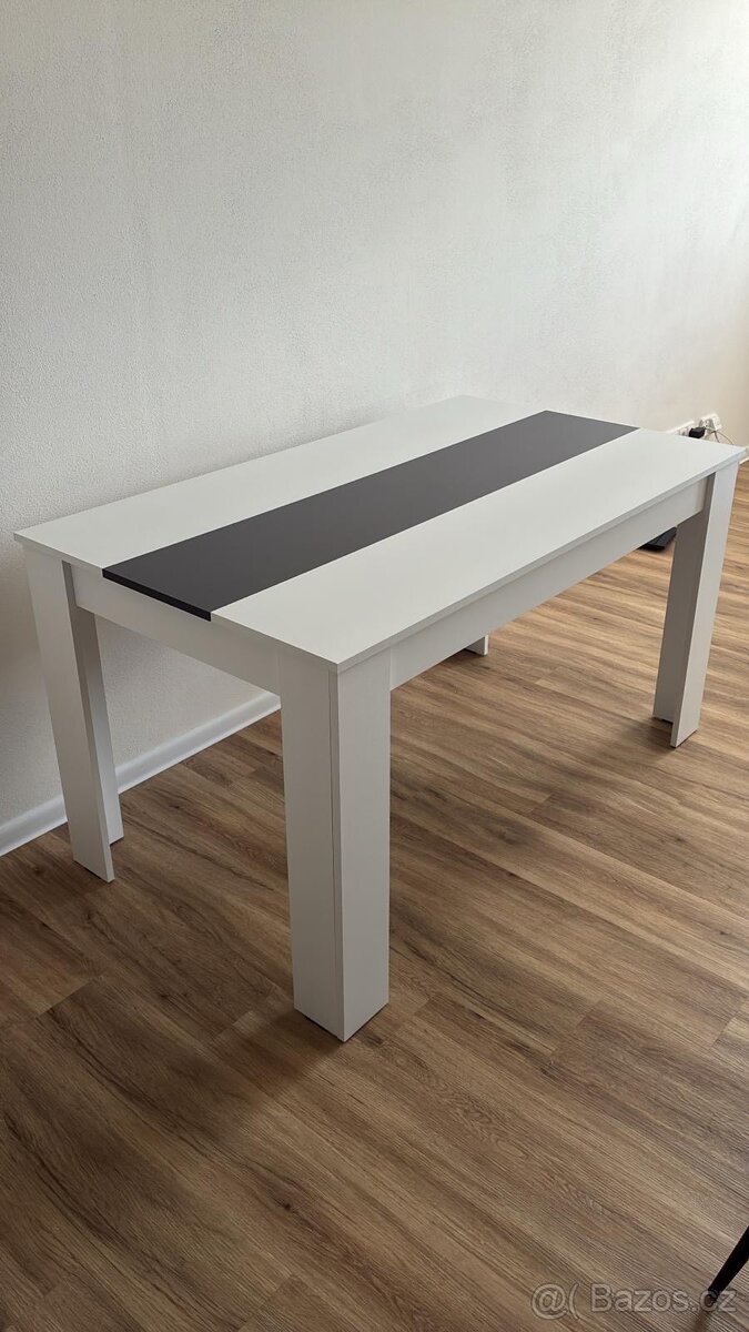 jídelní stůl 135x80, Při rychlém jednání sleva