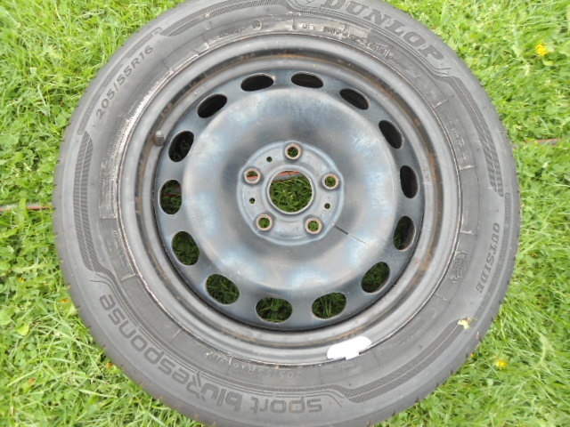 Prodám pneu s diskem 205/55r16