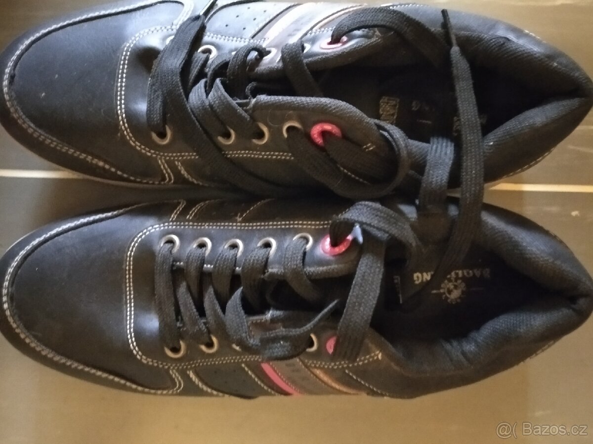 NOVE SPORTOVNI BOTY 42