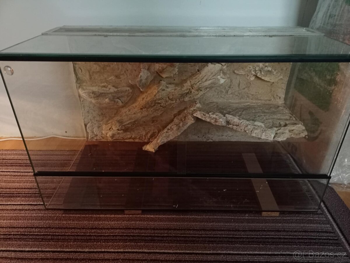 Terárium +topná podložka +termostat