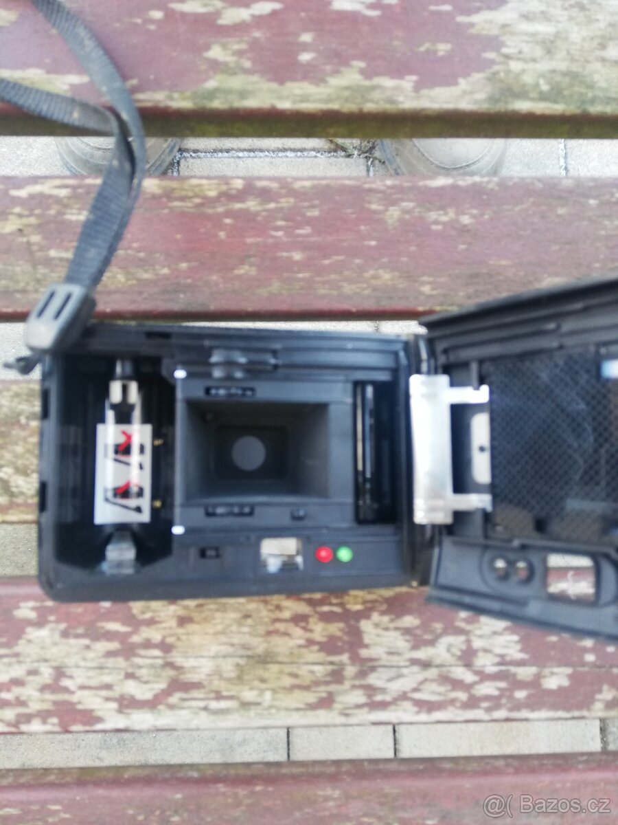 Pro sberatele - elektrický fotoaparat na kinofilm