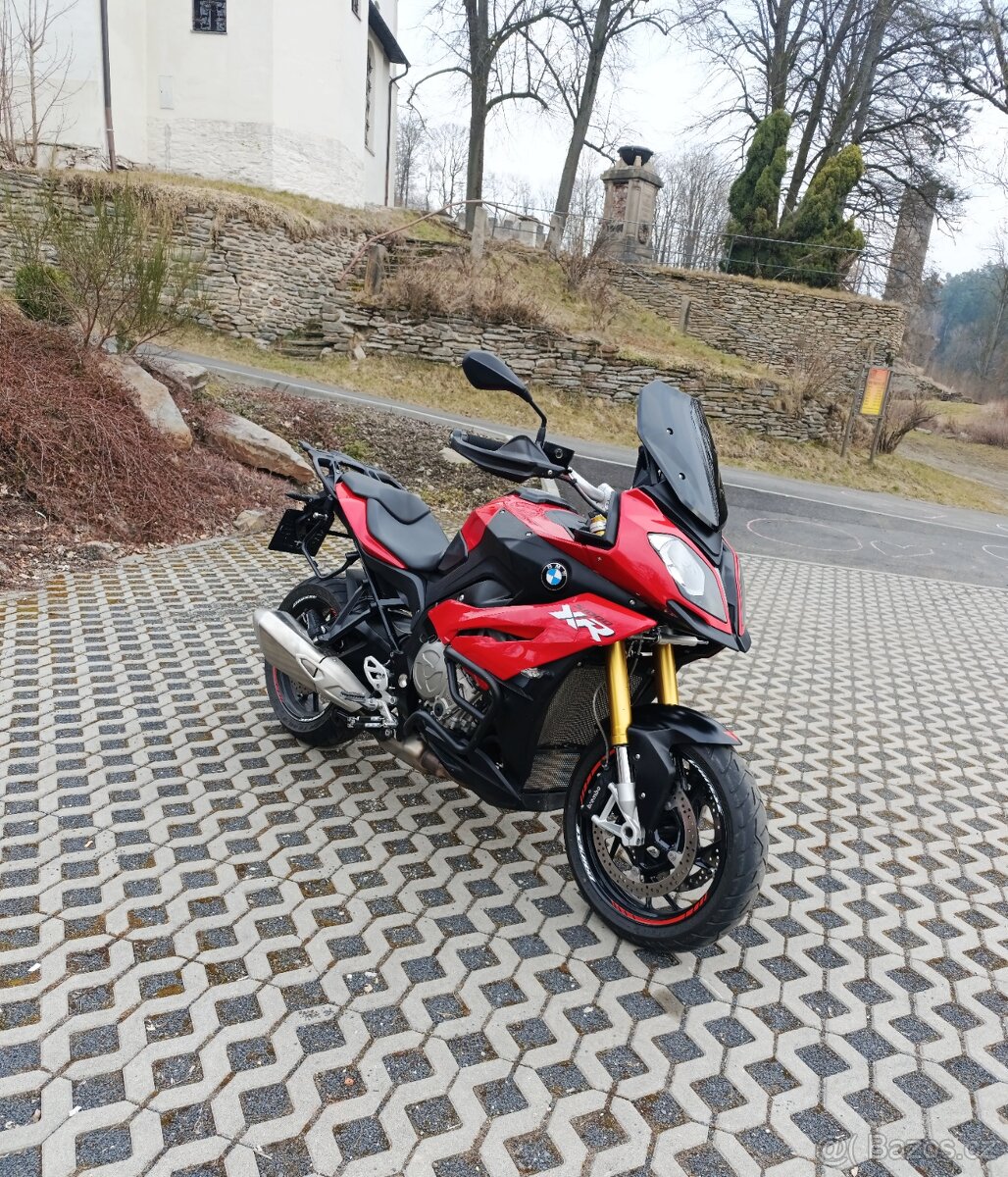 BMW S1000XR