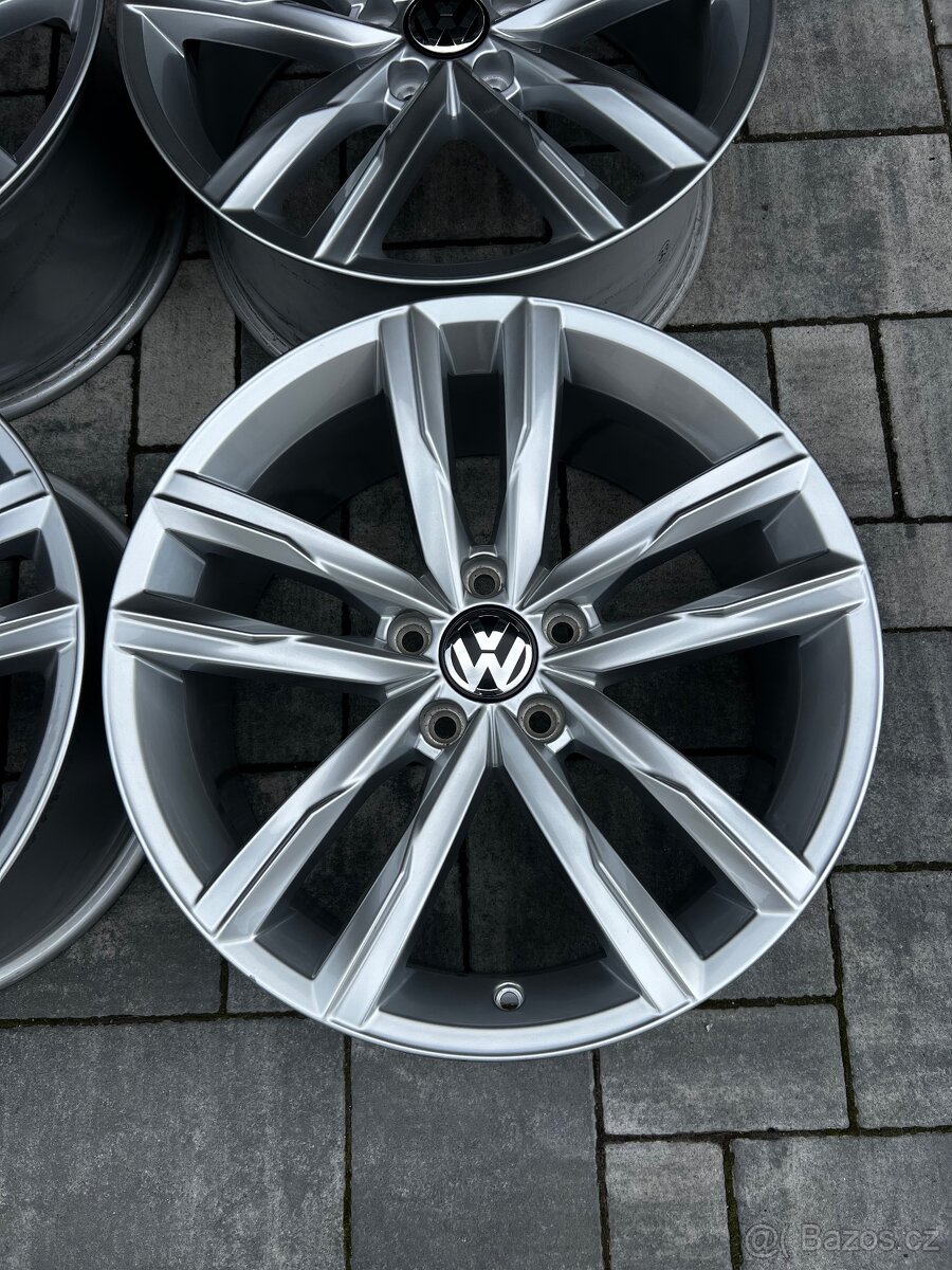 R18 passat dartford