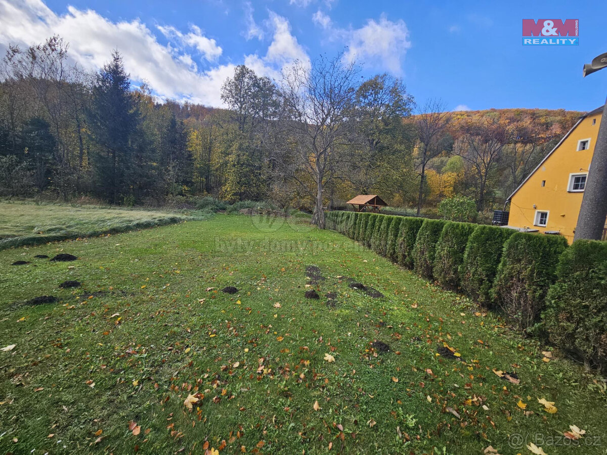 Prodej louky, 2079 m², Vápenná