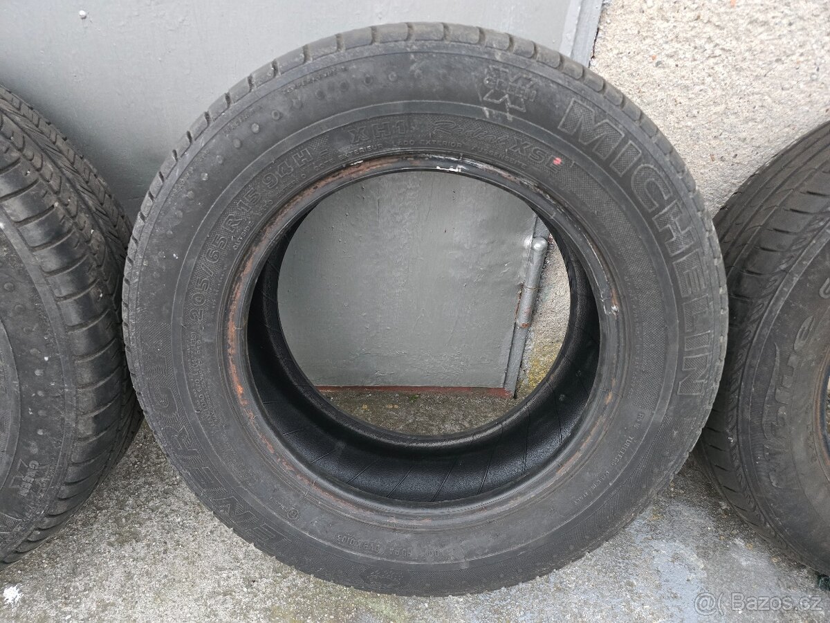 Letní pneu 205/65/15