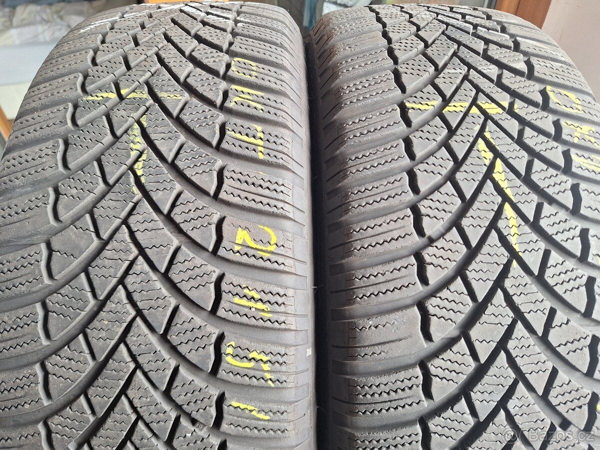 Prodám zimní pneu 215/55/18 99v Bridgestone