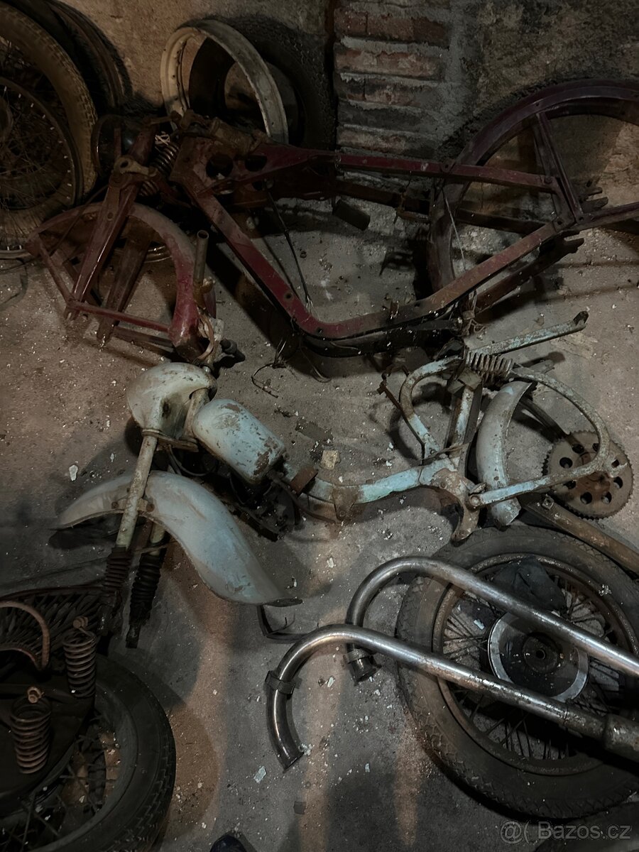 Jawa 550/555 - kostra