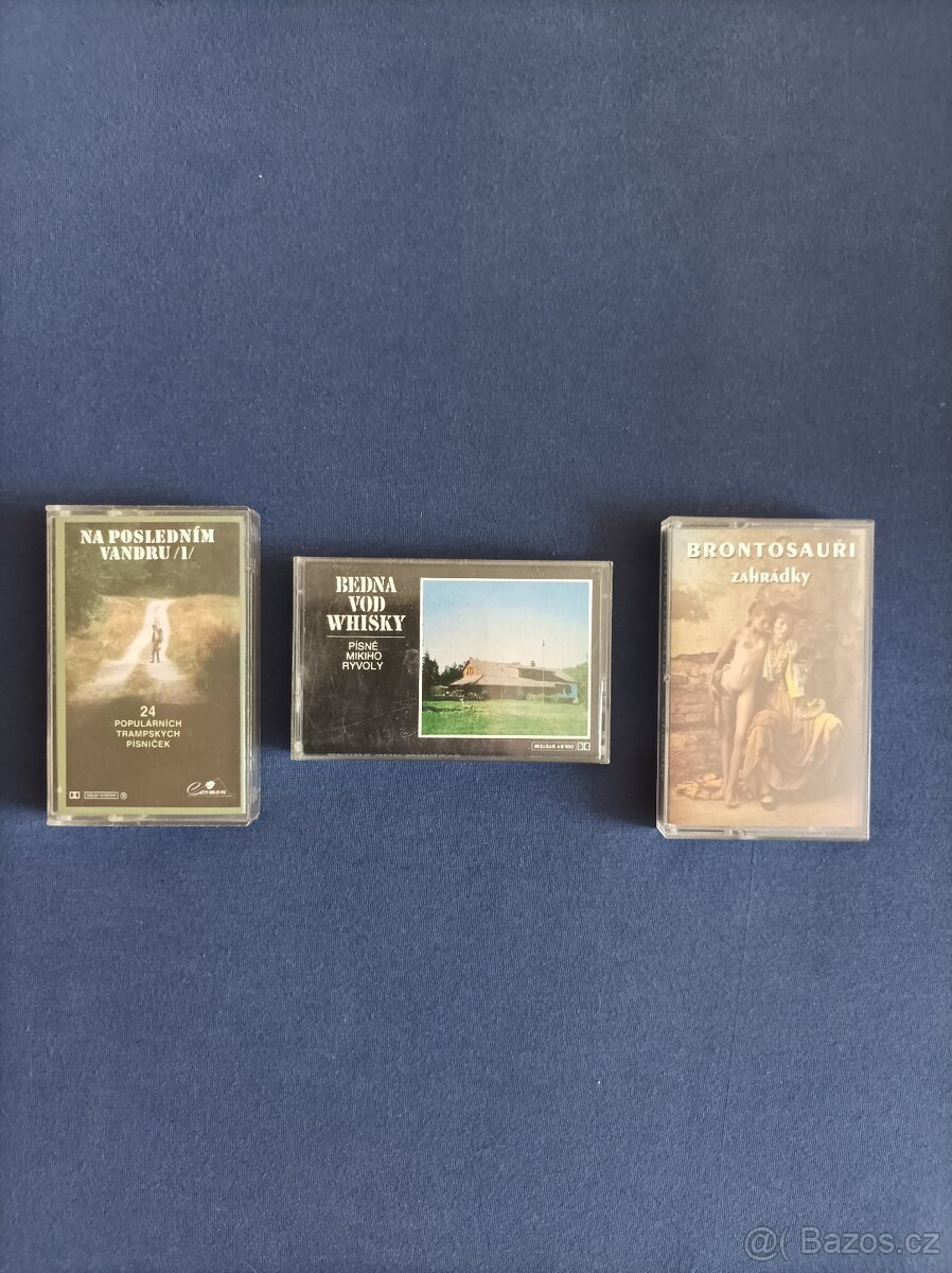 MC kazety - country, trampské písně (Ryvola, Brontosauři)