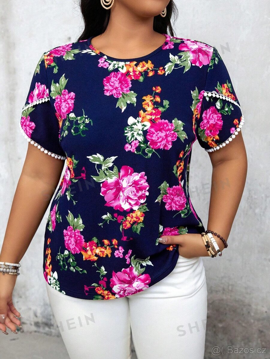 Halenka s květy vel. 46/48