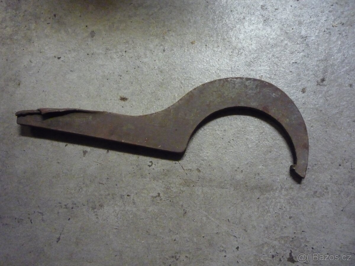 Klíč na povolování sklíčidel soustruhu SU80