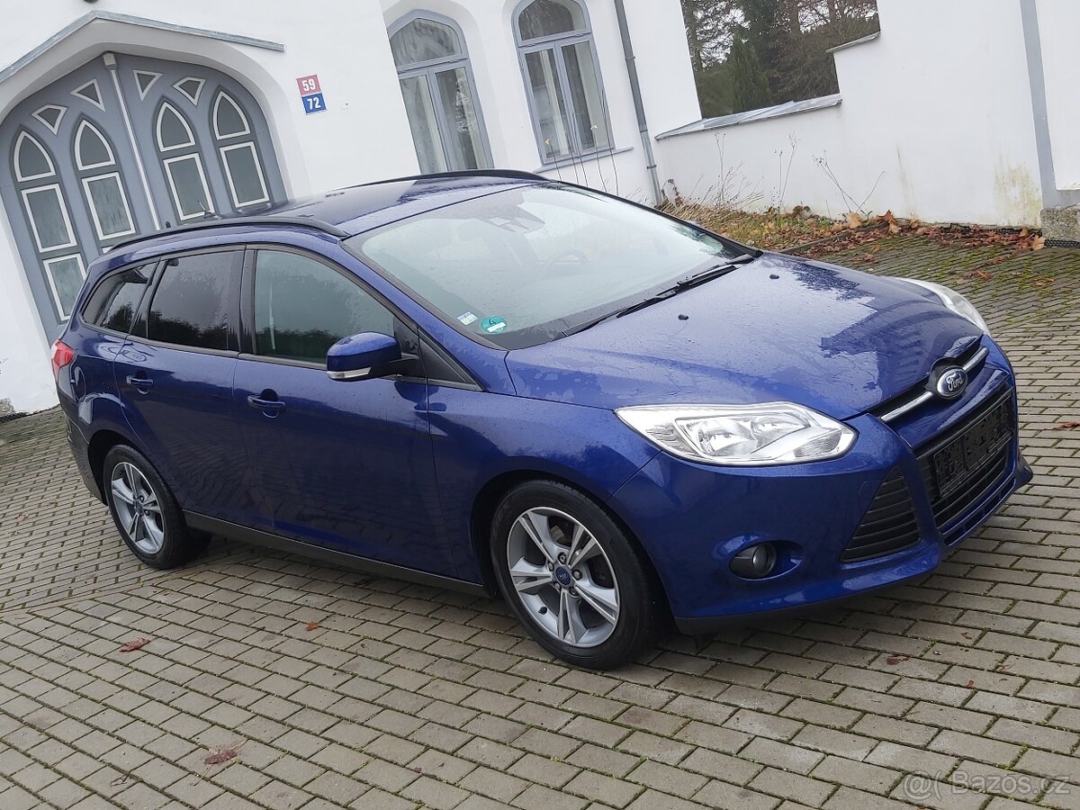 Ford Focus Titanium 1.6 TDCi 77 kw, servis Ford, 2013