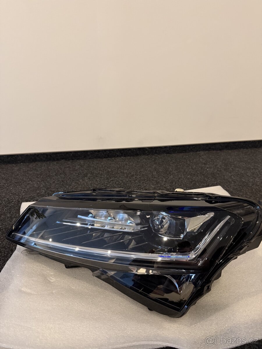 Levé přední světlo Škoda Superb 3 Facelift MATRIX