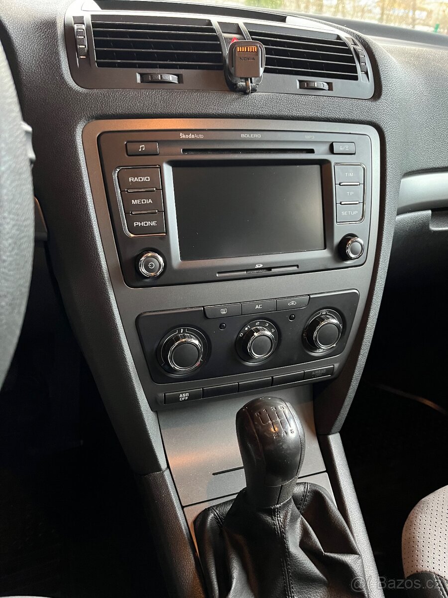 Autorádio Škoda Bolero originál