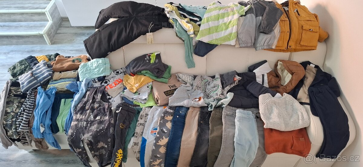 Balík oblečení chlapeček 92-104