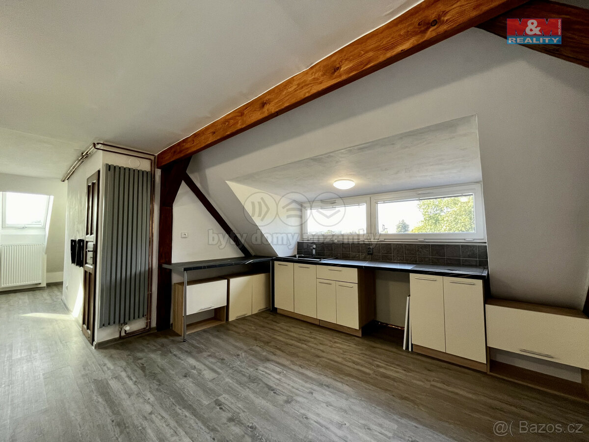 Pronájem bytu 2+kk, 95 m², Svitavy, ul. Nádražní