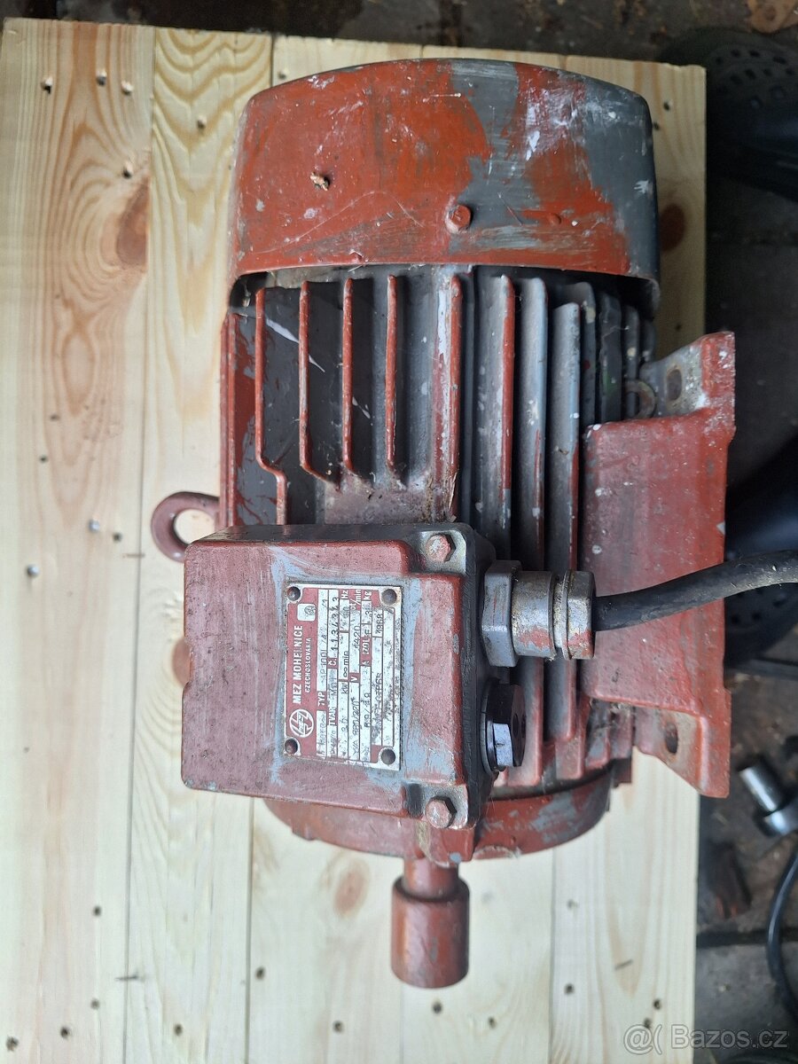 MOTOR