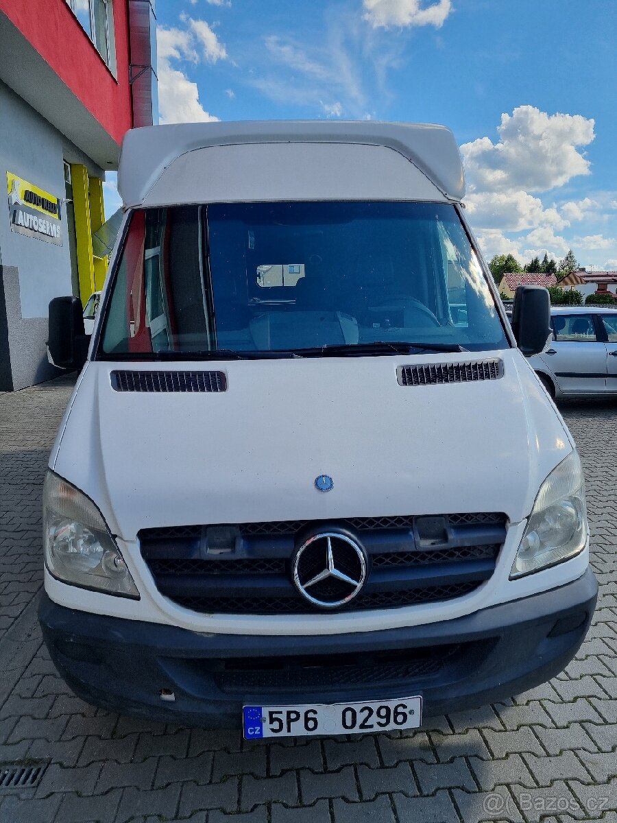 Obytný automobil MB Sprinter, obytňák