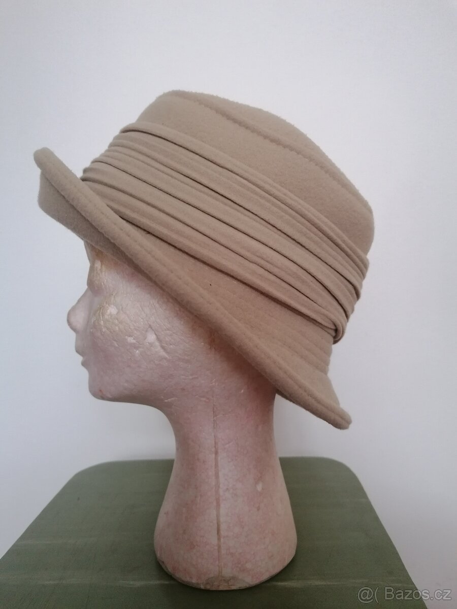 6x dámský klobouk, baret, pánský klobouk