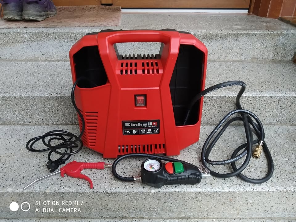 Prodám NEPOUŽITÝ kufříkový kompresor EINHELL TC-AC 190/8 OF
