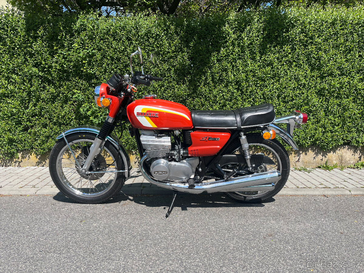 Suzuki GT380 K, r.v. 1973 s TP