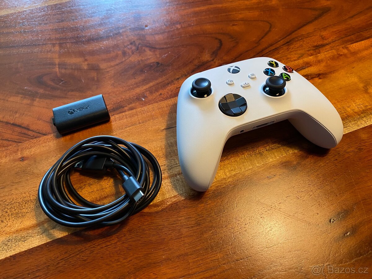 Xbox bezdrátový ovladač + nabíjecí baterie