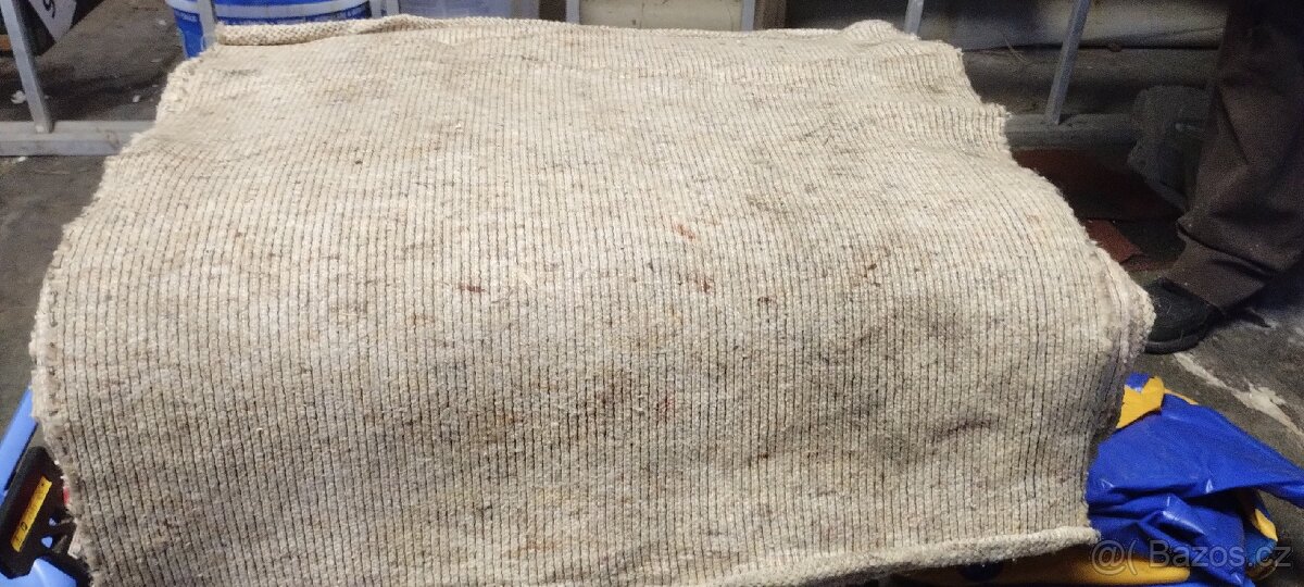 Hadr na podlahu 60x60