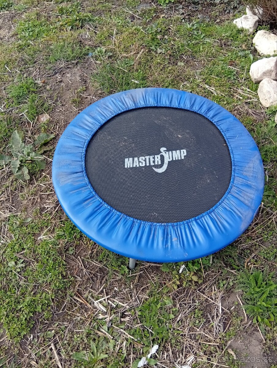 Trampolína