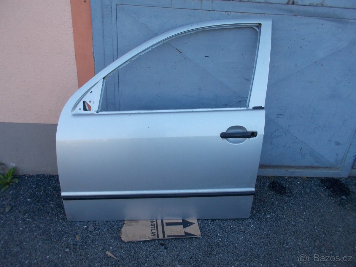 Dveře Škoda Fabia stříbrné
