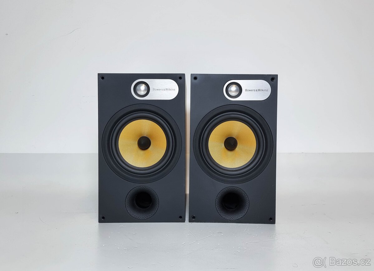 Bowers & Wilkins 685