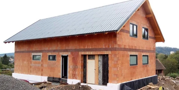 Montážník oken a dveří